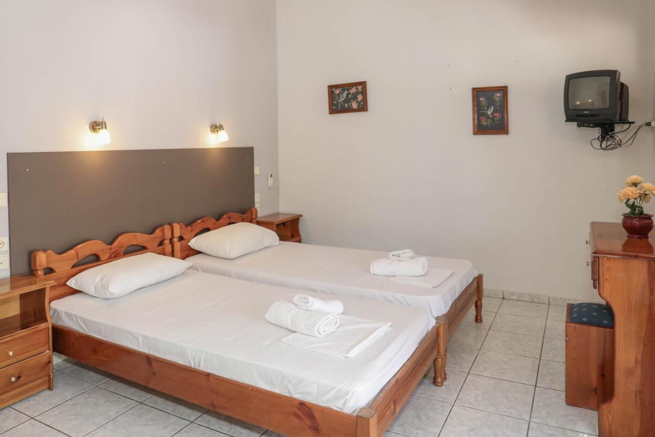 Ftelia Studios Skiathos Town Ngoại thất bức ảnh